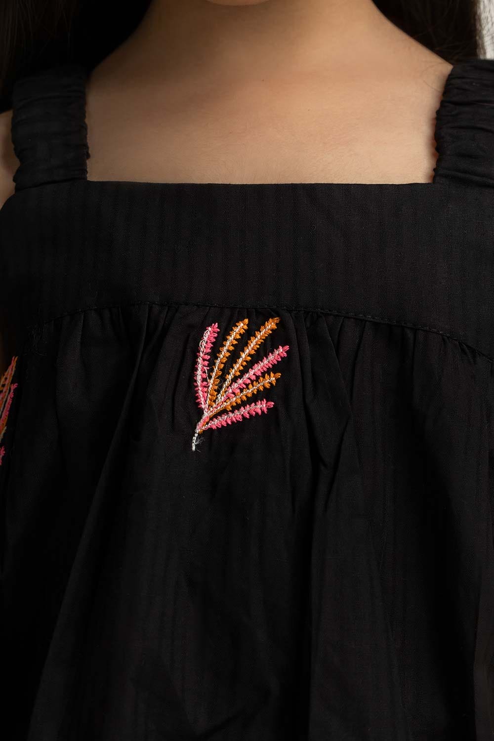 Sleeveless Embroidered Dress TG-DRS-SS24-018