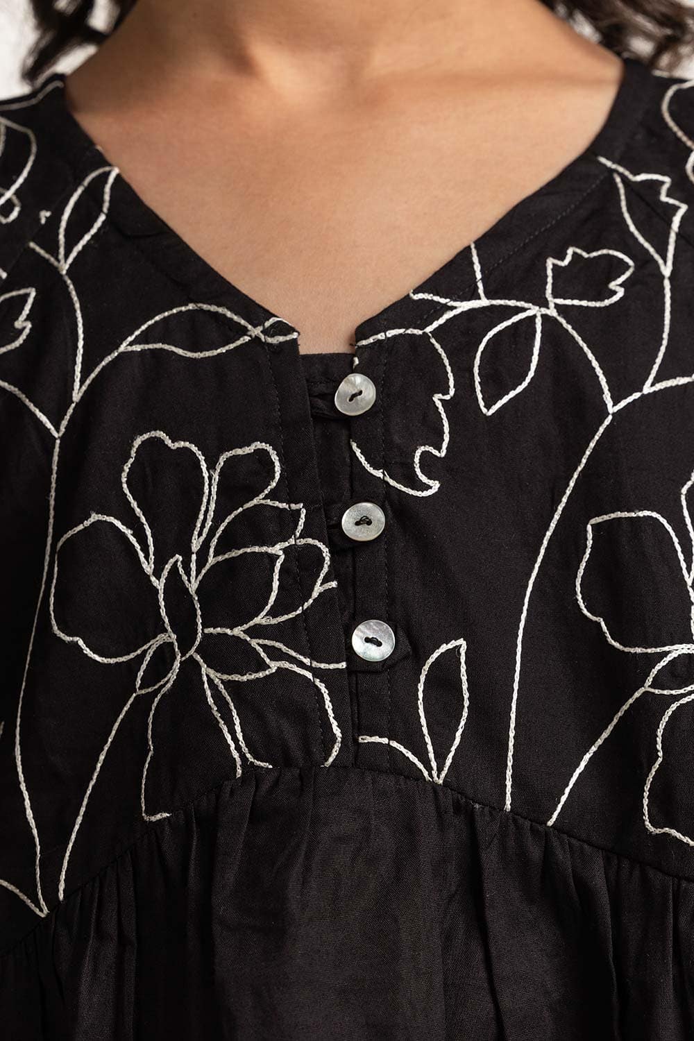 V-Neck JG-BLS-SS24-033